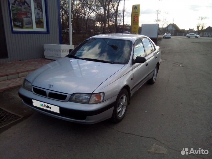 Toyota Carina E, 1997