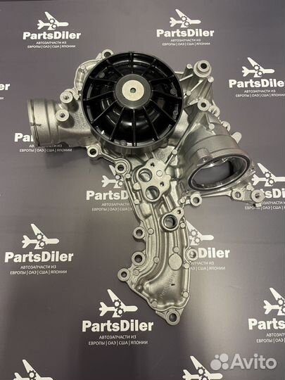 Насос водяной, помпа A2782001201 Mercedes-Benz