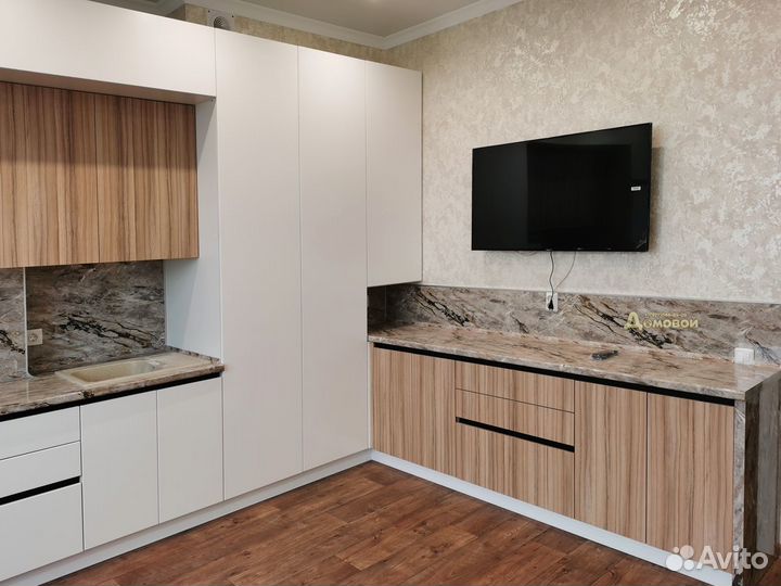 Гарнитур в кухню-гостиную