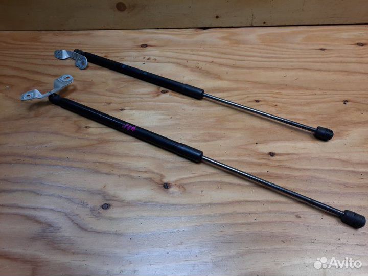 Амортизатор двери багажника peugeot 5008