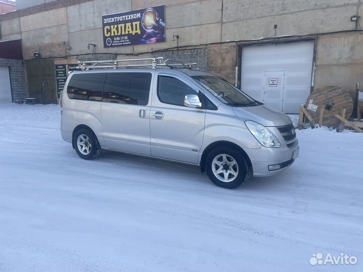 Hyundai Grand Starex 2.5 AT, 2008, 109 000 км