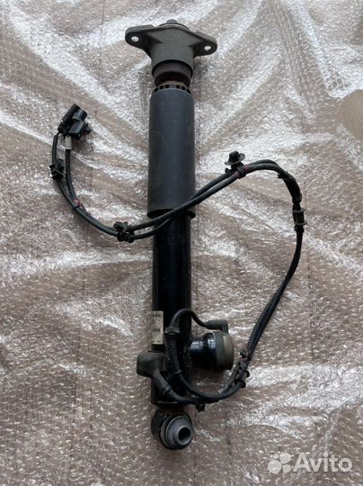 Амортизатор задний правый Kia Quoris