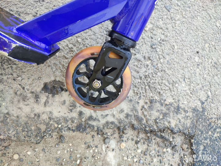 Трюковой самокат