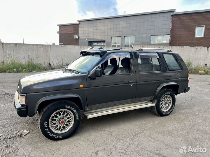 Nissan Terrano 3.0 МТ, 1994, 356 000 км