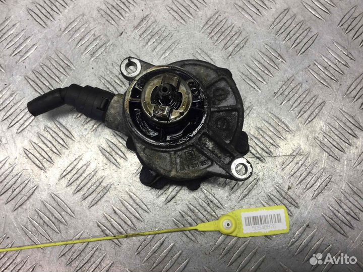Насос вакуумный Mercedes Sprinter A6462300165 6469