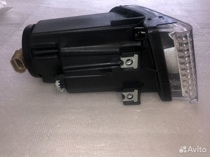 Фара противотуманная пр Lexus IS 8121053012