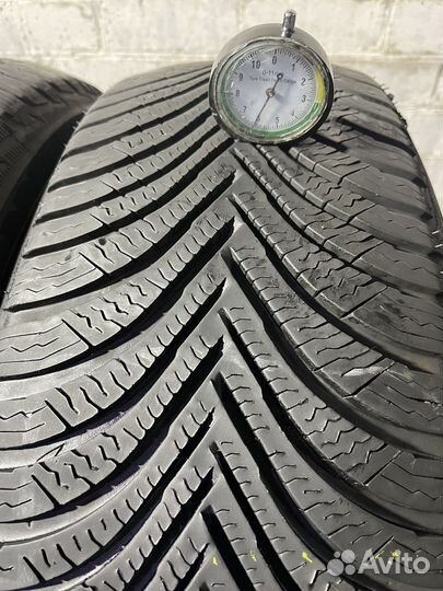 Michelin Alpin 5 215/65 R17