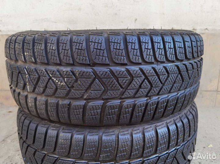 Pirelli Winter Sottozero 3 205/45 R17 98H