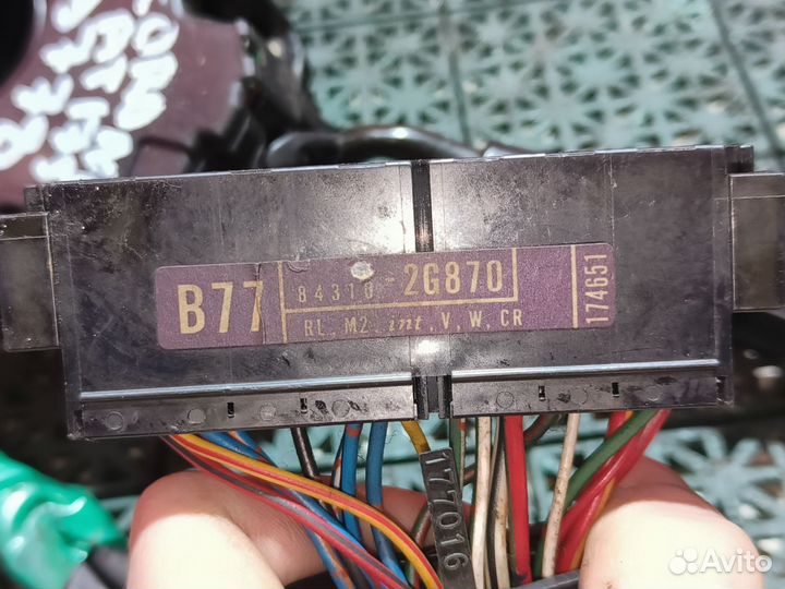 Переключатель подрулевой Tоyota Corona 170 седан