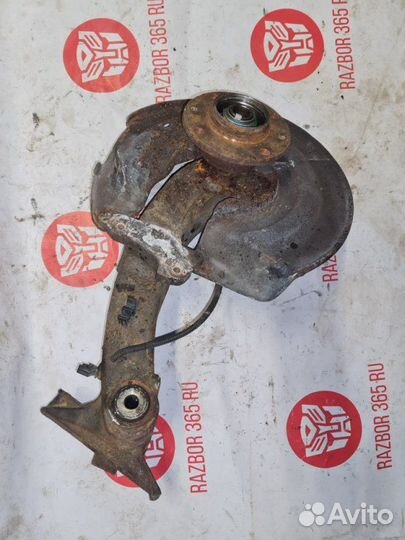 Кулак в сборе со ступицей задний левый Citroen C5