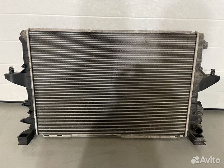 Радиатор охлаждения Volkswagen T5
