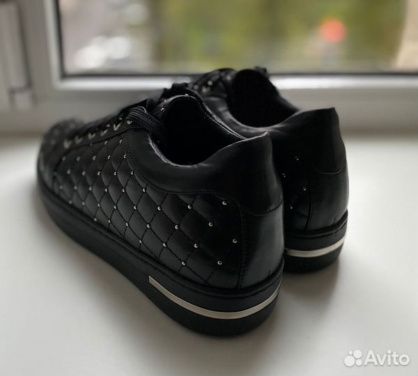 Новые ботинки