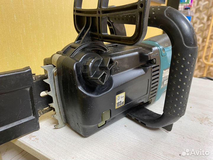 Makita UC4530A