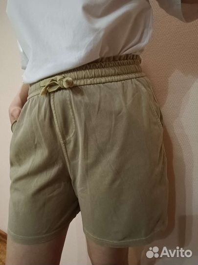 Шорты женские