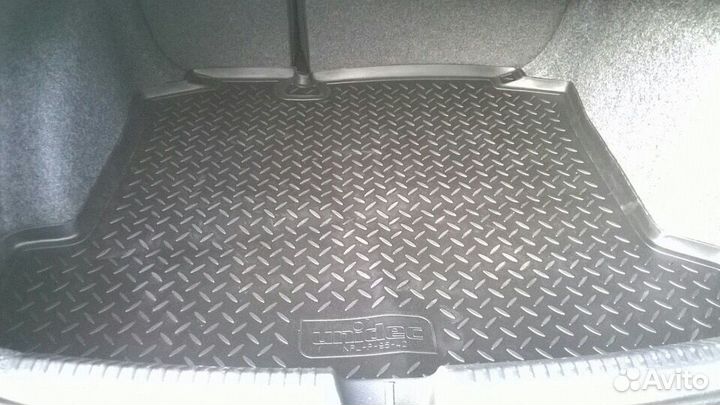 Автоковрики салон багаж резиновые Фольксваген polo