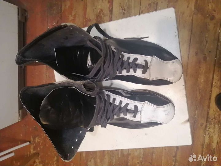 Бутсы, Борцовки, Шиповки