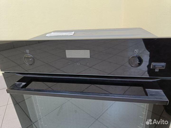 Духовой шкаф новый AEG