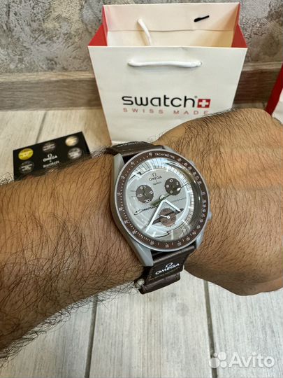 Наручные часы Swatch x Omega Saturn