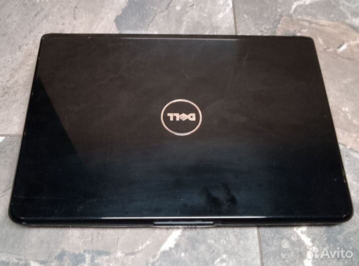 Классный Dell Vostro 1015