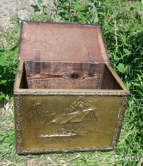 Старинный сундук 