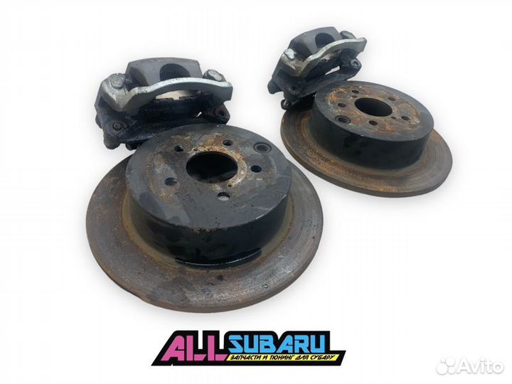 Тормозные суппорта заднее Subaru Impreza GP7 2011