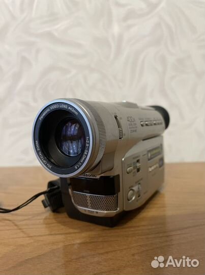 Видеокамера Panasonic NV-DS25
