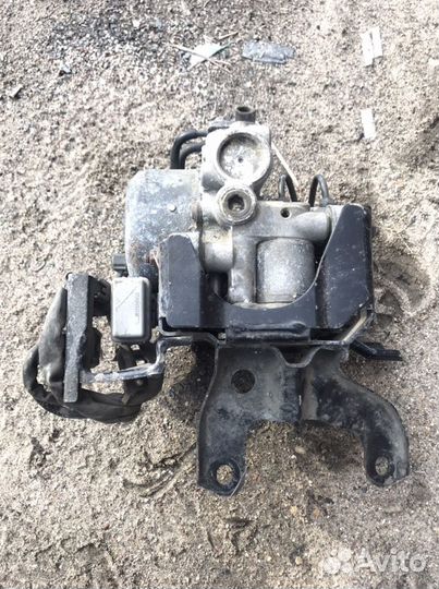 Блок ABS Lexus gs 300