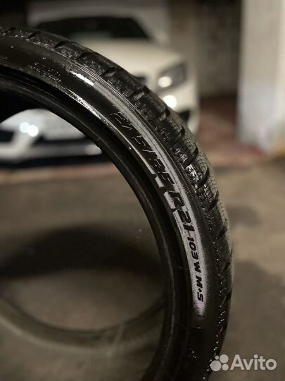 Pirelli Winter Sottozero 255/55 R21 и 275/35 R21