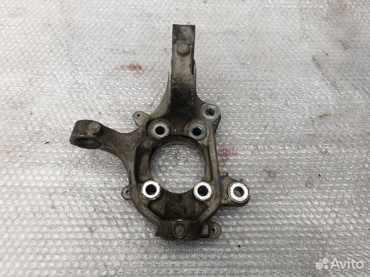 Кулак поворотный передний левый Explorer 5