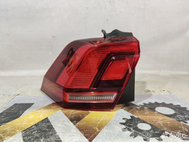 Фольцваген Тигуан 2017- Фонарь левый наружный 9098
