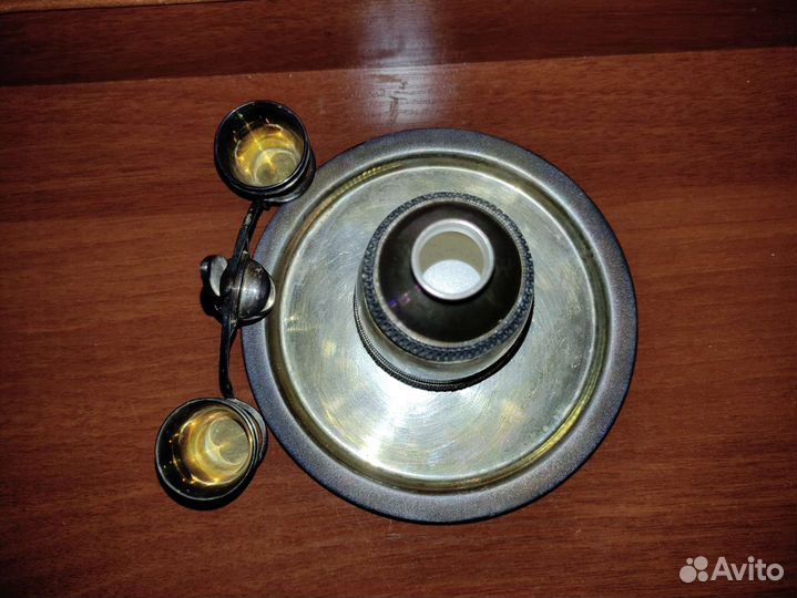 Металлическая бутылочка с коромыслом