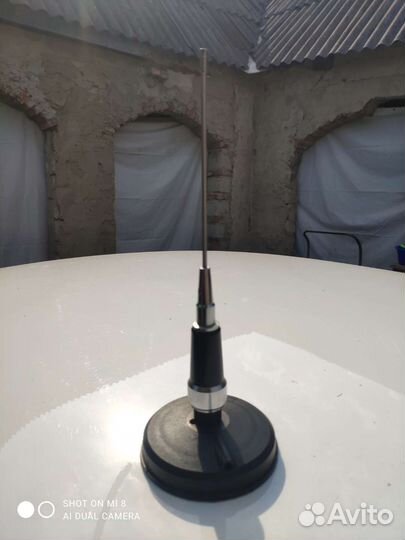 Антенна на магните