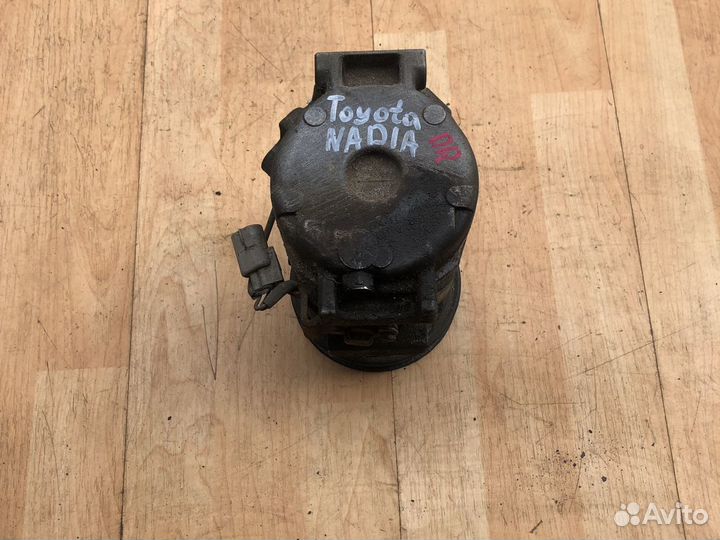 Компрессор кондиционера Toyota Nadia 3sfse