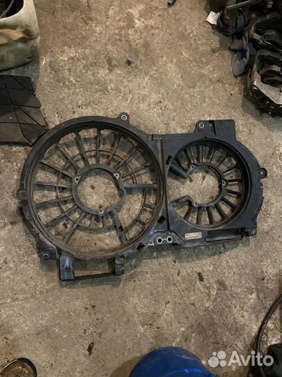 Диффузор вентилятора Ауди А6 С6