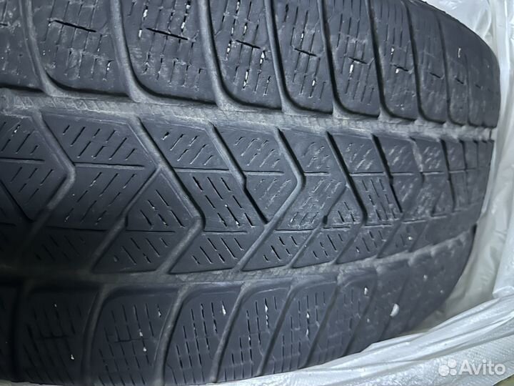 Pirelli Ice Zero 235/55 R19