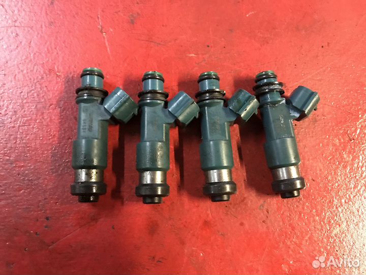 Форсунка Suzuki Grand Vitara j20a