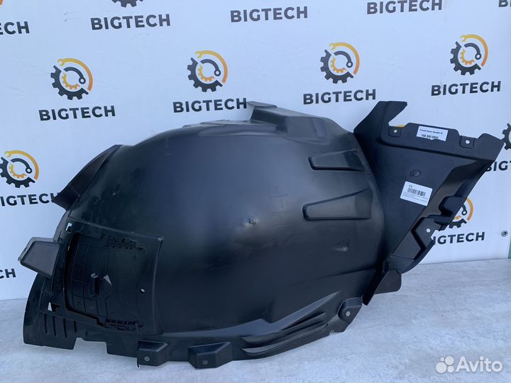 Подкрылок передний Mercedes W166 A1668800605