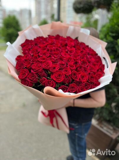 Букеты из 101 и 51 розы