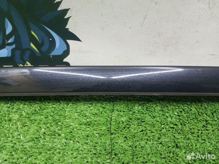 Молдинг лобового стекла правый Volvo Xc60 B4204T6