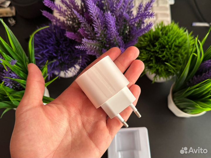 Зарядное устройство iPhone 20w