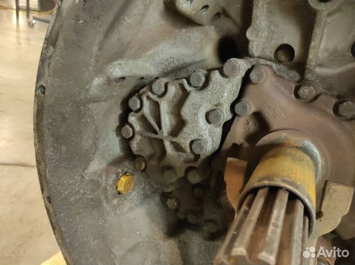 МКПП (механическая коробка переключения передач) M