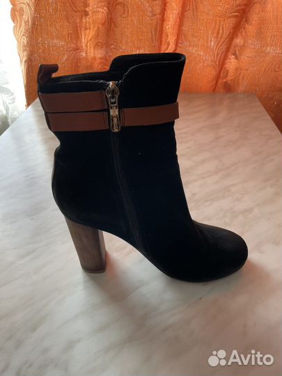 Ботинки женские