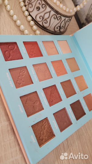 Soda eyeshadow palette Тени для век