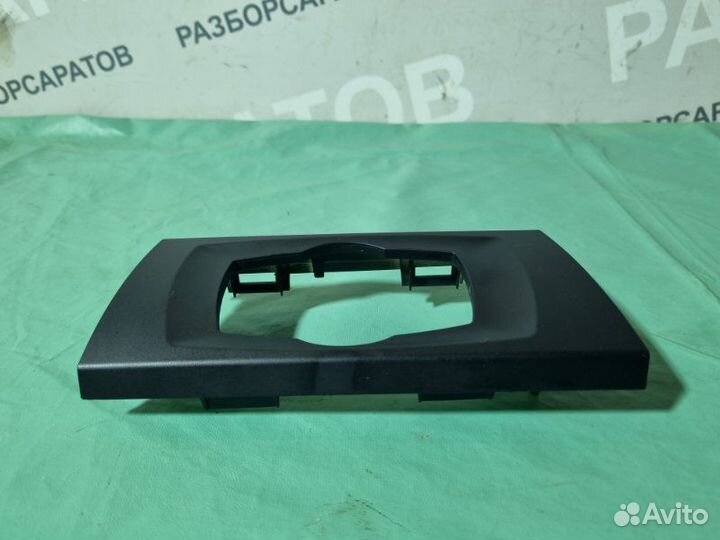 Накладка декоративная Bmw 3 E90 седан 2.0 2011