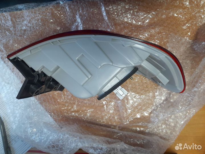 Фонарь задний правый на крыле Brillianc V5 4577004