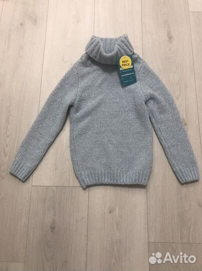 Свитер новый