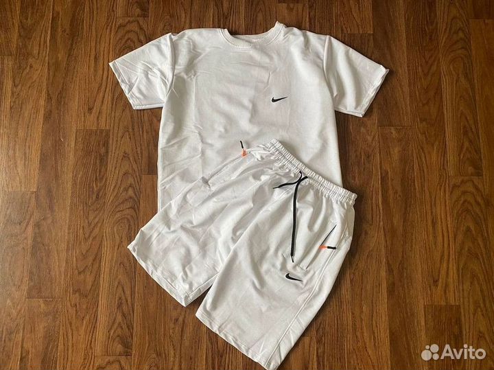 Костюм шорты и футболка Nike 3XL