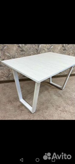 Кухонный стол