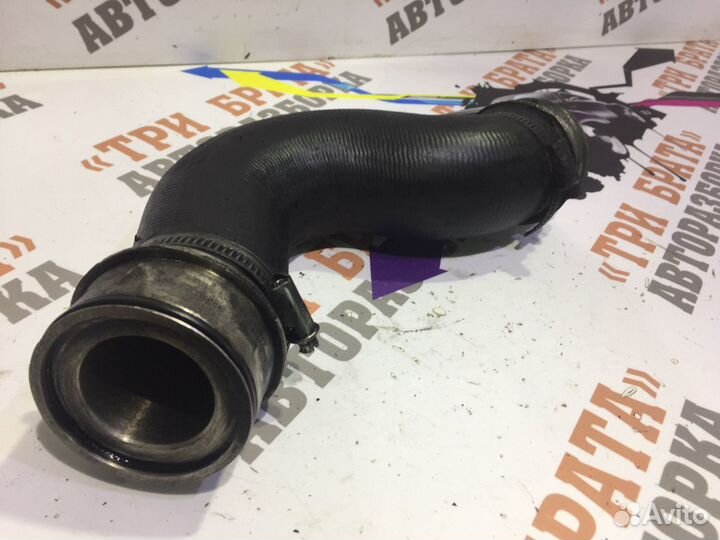 Шкода Октавия Патрубок интеркулера