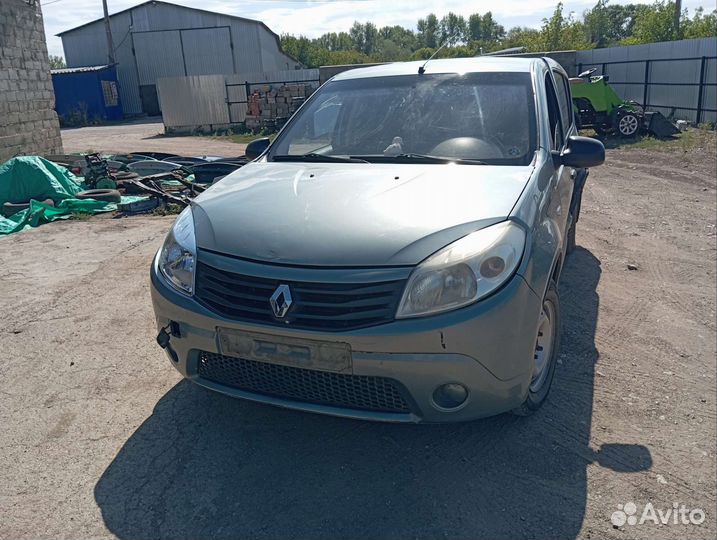 Renault Sandero 1 1.4 МКПП автомобиль в разборе
